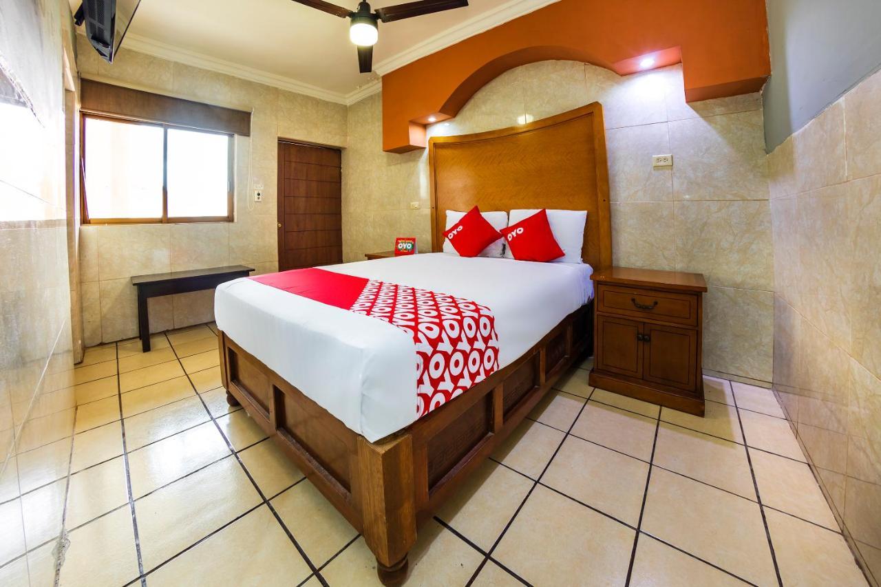 Hotel Romo Los Mochis Exterior photo